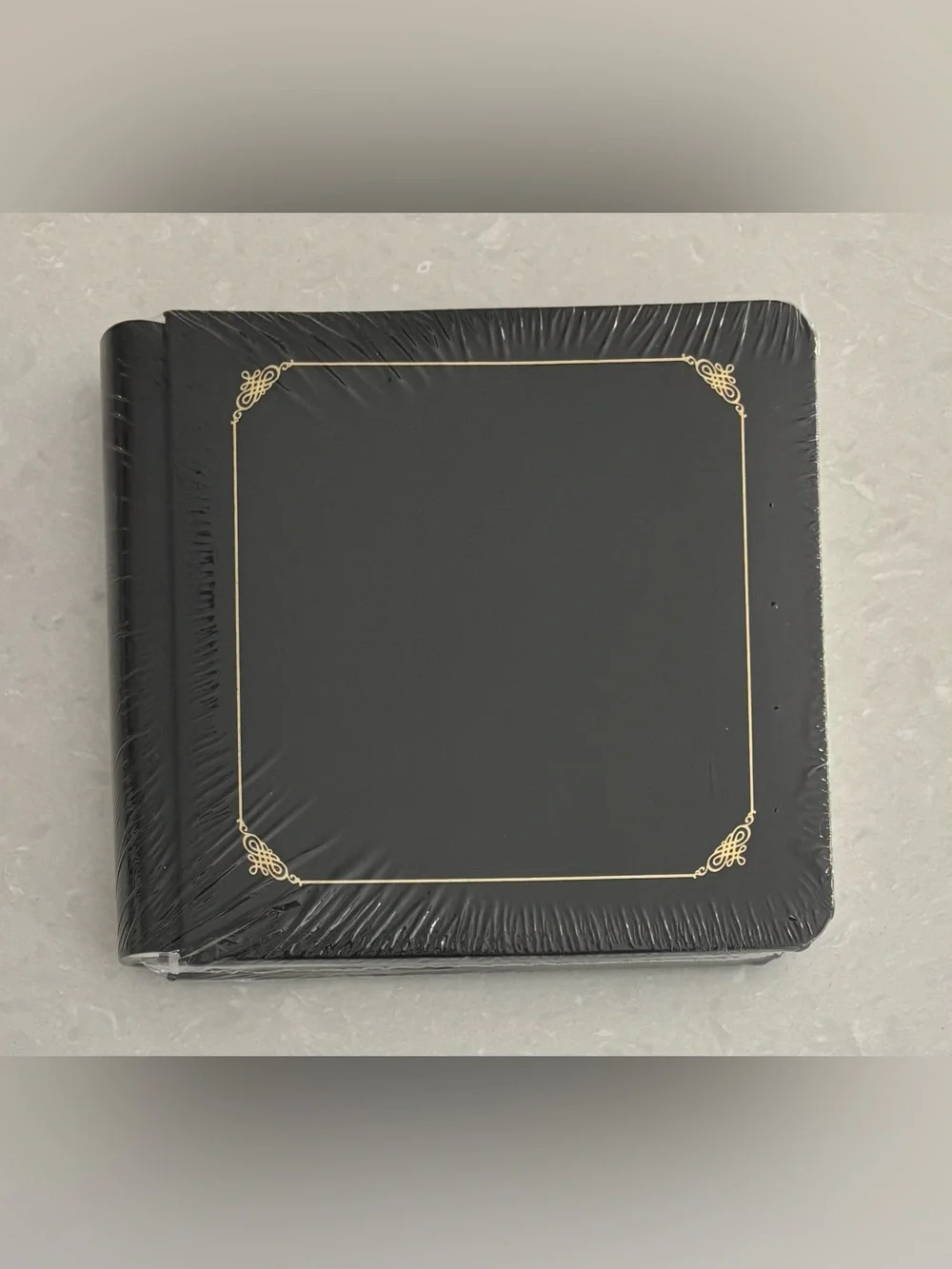 Creative Memories 7X7 Black Retired Album